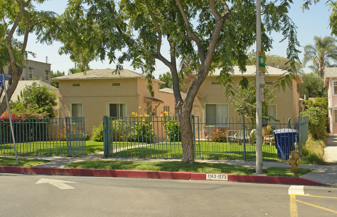 1163-1173 N Formosa Ave in Los Angeles, CA - Foto de edificio