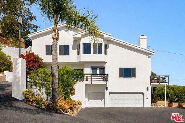 property at 21630 Saddle Peak Rd