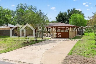 1209 Harvey St in McAllen, TX - Building Photo - Building Photo