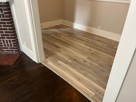 101 Lincoln Ave, Unit 101 in Bellefontaine, OH - Building Photo