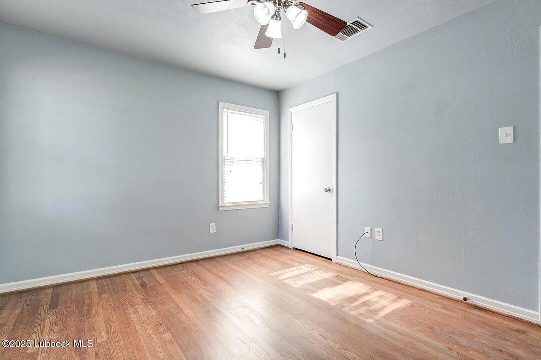 2609 33rd St in Lubbock, TX - Building Photo