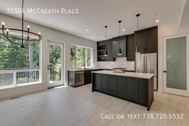 31504 McCreath Pl in Mission, BC - Building Photo - Building Photo