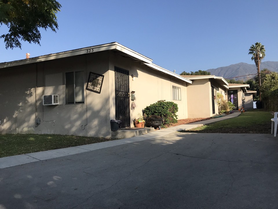 323 E Olive Avenue, Monrovia - Triplex in Monrovia, CA - Building Photo