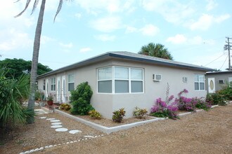 16 S H St in Lake Worth, FL - Building Photo - Building Photo