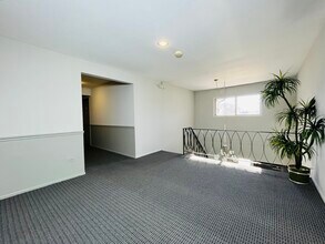 2419 E Olive St in Arlington Heights, IL - Building Photo - Building Photo