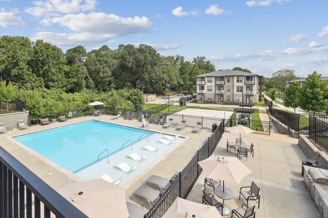 The Henry in Charlotte, NC - Foto de edificio - Building Photo