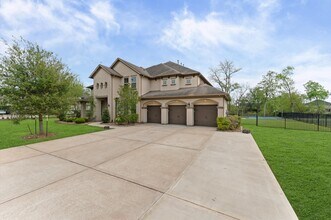 4826 Beekman Drive in Missouri City, TX - Building Photo - Building Photo