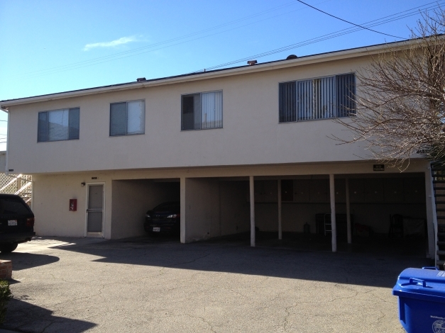 8627-8633 Ramsgate Ave in Los Angeles, CA - Foto de edificio - Building Photo