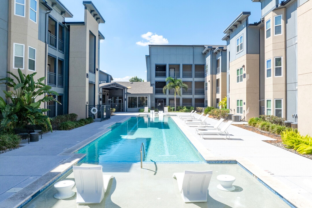 Mirabella Apartments in McAllen, TX - Building Photo