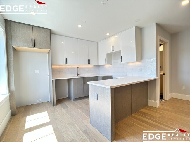 367 Market St, Unit 1 in Boston, MA - Building Photo - Building Photo