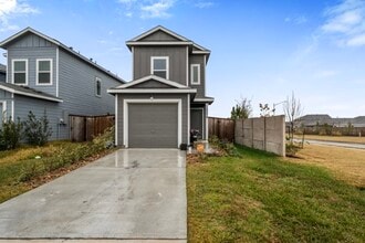 18279 Via Aurelia Dr in New Caney, TX - Building Photo - Building Photo