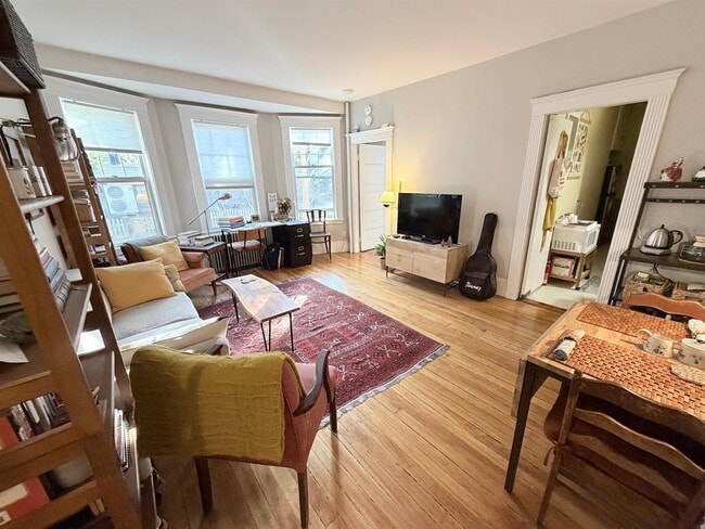 15A Jason St, Unit 2A in Arlington, MA - Foto de edificio - Building Photo