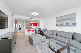 1100 S Miami Ave, Unit # 3102 in Miami, FL - Foto de edificio - Building Photo