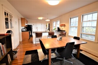 251 Chestnut Ave in Boston, MA - Building Photo - Building Photo