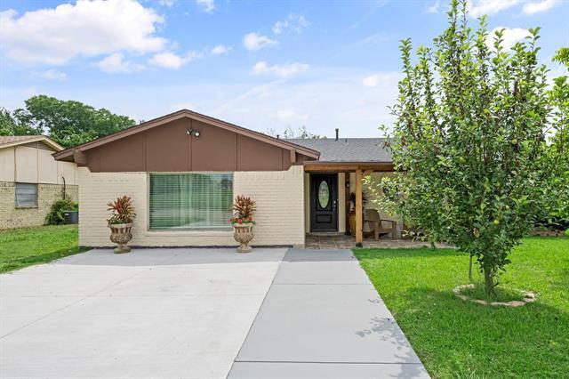 5420 Galway Ln in Fort Worth, TX - Building Photo