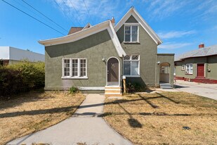 143 E 4800 S in Murray, UT - Building Photo