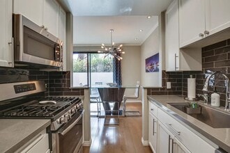 701 Kettner Blvd, Unit 149 in San Diego, CA - Foto de edificio - Building Photo