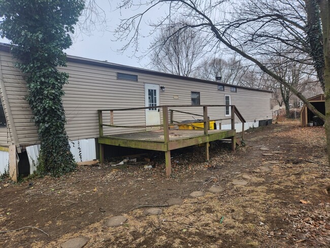 property at 173 Rudolph Ct