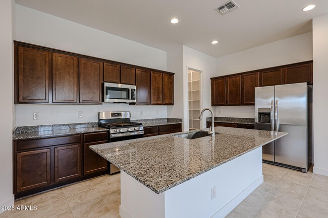 25069 N 76th Dr in Peoria, AZ - Building Photo - Building Photo