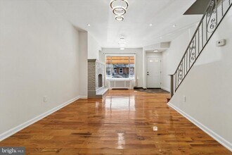 3052 Aramingo Ave in Philadelphia, PA - Building Photo - Building Photo