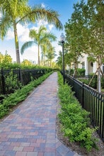 1759 NW 124th Way in Pembroke Pines, FL - Building Photo - Building Photo