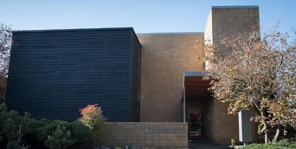 7113 California Ave SW in Seattle, WA - Foto de edificio - Building Photo