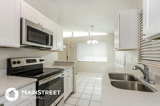3759 St Charles Cir in Sarasota, FL - Building Photo - Building Photo