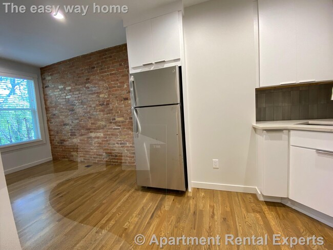 2 Belvidere Pl, Unit 2 Belvedere Pl #2 in Cambridge, MA - Building Photo - Building Photo