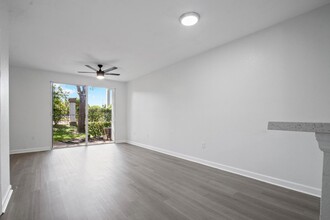 4140 Napoli Lake Dr in West Palm Beach, FL - Building Photo - Building Photo