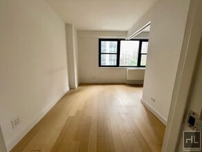 East 39th Street in New York, NY - Building Photo - Building Photo