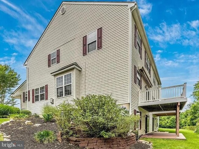 property at 30 Steeplechase Cir