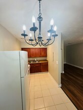 7114 Ken Knight Dr W in Jacksonville, FL - Foto de edificio - Building Photo