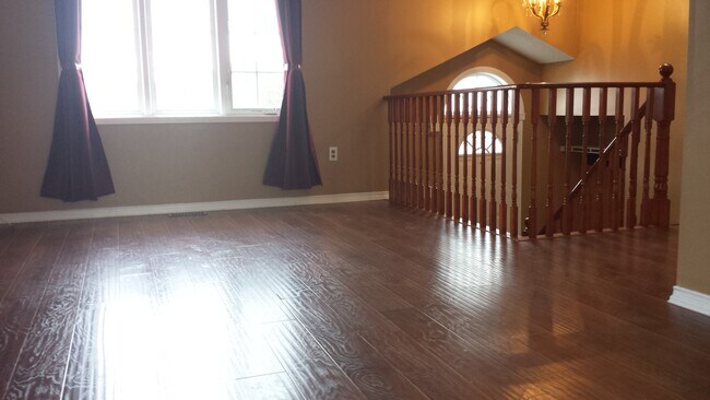 40 Irene Dr in Barrie, ON - Building Photo - Building Photo