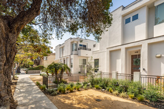 2512 28th St in Santa Monica, CA - Foto de edificio - Building Photo