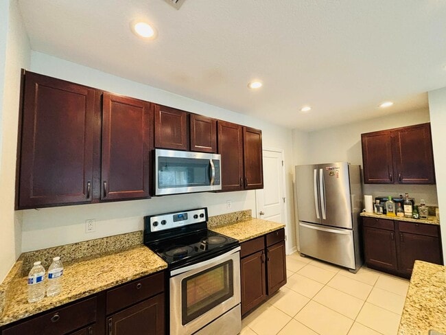 110 San Carrara Ct in Bradenton, FL - Building Photo - Building Photo