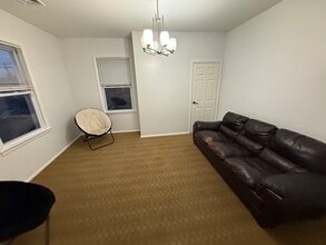 19 N Bridge Ave in Red Bank, NJ - Building Photo - Building Photo