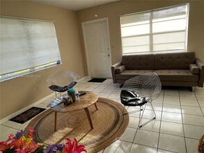 10839 NE 2nd Pl in Miami, FL - Building Photo - Building Photo
