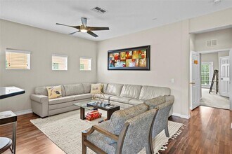 3625 Bay Heights Way in Tampa, FL - Building Photo - Building Photo