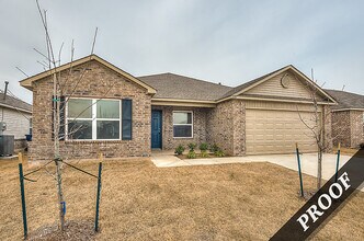 7641 Leichter Ave in Oklahoma City, OK - Building Photo - Building Photo