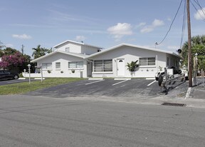 461 SE 19th Ave in Pompano Beach, FL - Building Photo