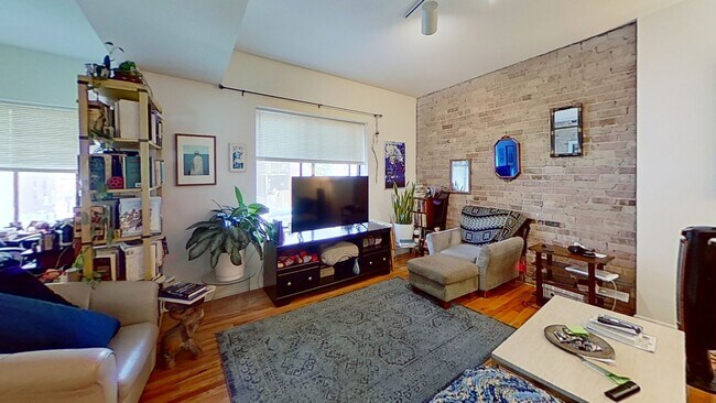 1409 W Cornelia Ave in Chicago, IL - Building Photo - Building Photo
