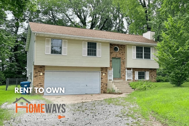 property at 1755 Fountainbleu Dr