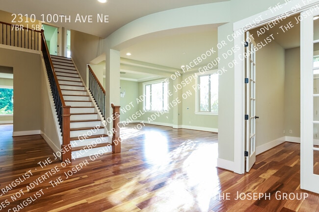 2310 100th Ave NE in Bellevue, WA - Building Photo - Building Photo