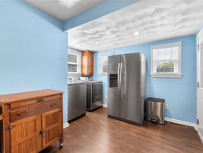 property at 211 Derby Rd