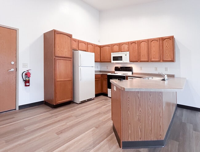 College Avenue Apartments in De Pere, WI - Foto de edificio - Building Photo