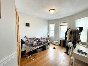 19 Bucknam St, Unit 3 in Boston, MA - Building Photo - Building Photo