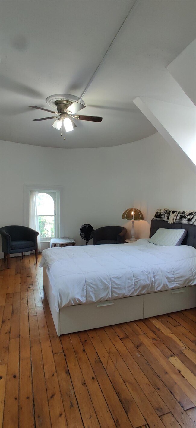 335 Grand St in Newburgh, NY - Building Photo - Building Photo