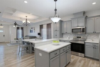 2912 Fuerte Ave in McAllen, TX - Building Photo - Building Photo