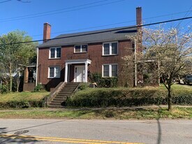 100 Atwood St, Unit Apt 4 on 2nd floor in Greenville, SC - Building Photo