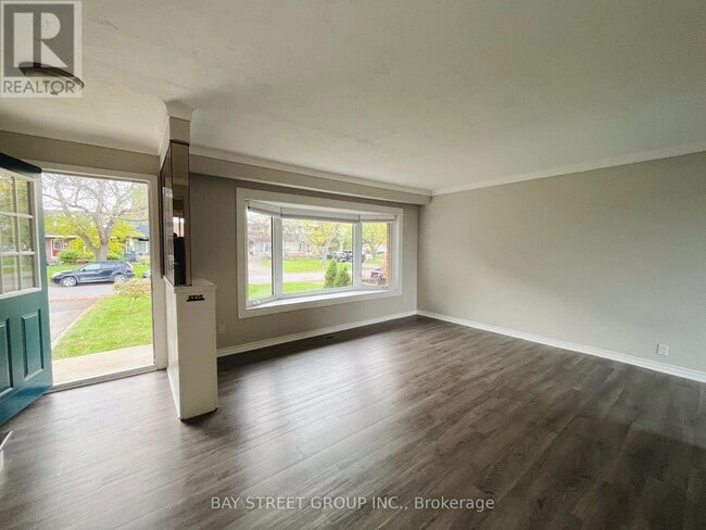 35 Black Knight Rd in St Catharines, ON - Building Photo - Building Photo